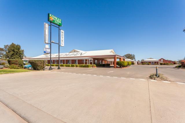 The Kidman Wayside Inn Griffith Kültér fotó